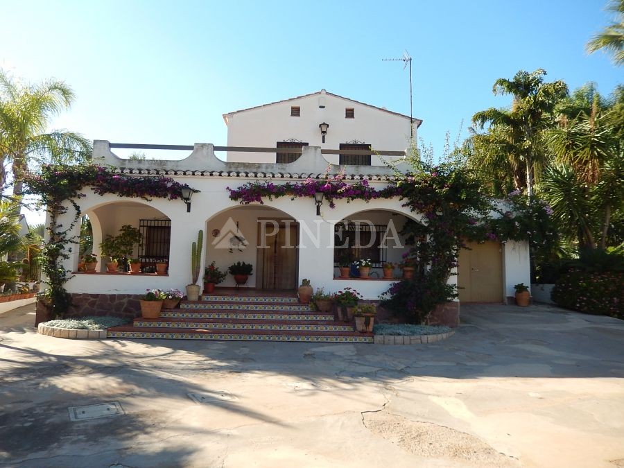 Imagen de Casa en El Puig número 23