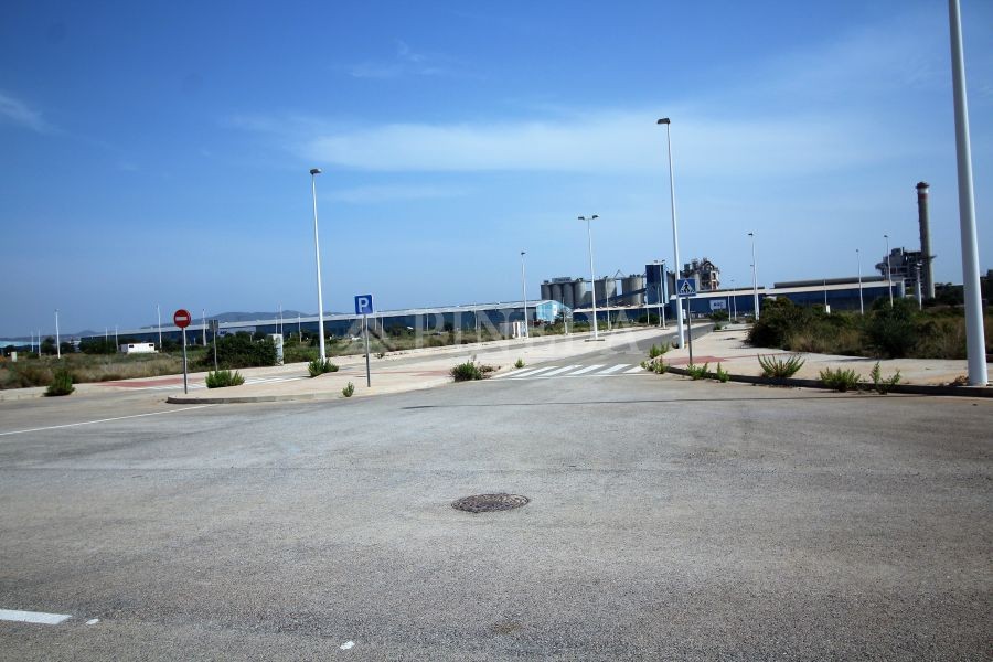 Imagen de Industrial en Puerto de Sagunto número 37