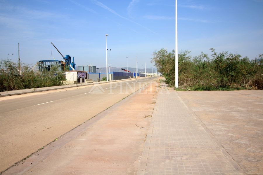 Imagen de Industrial en Puerto de Sagunto número 45